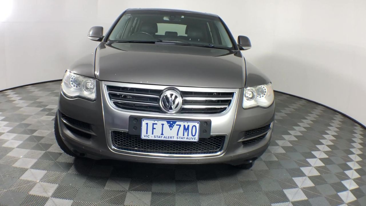 0.12 carat white round 4 diamond