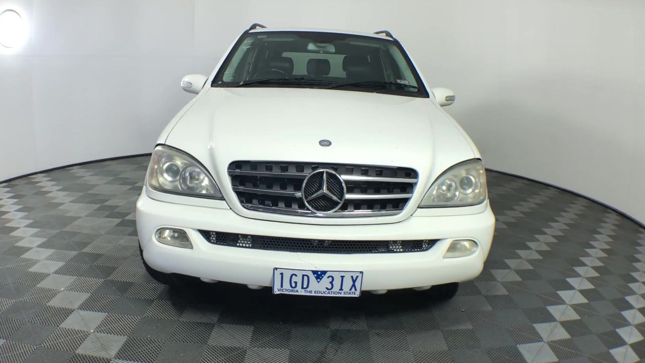 2002 Holden Commodore S Petrol (Tilt Tray Required For Pickup)