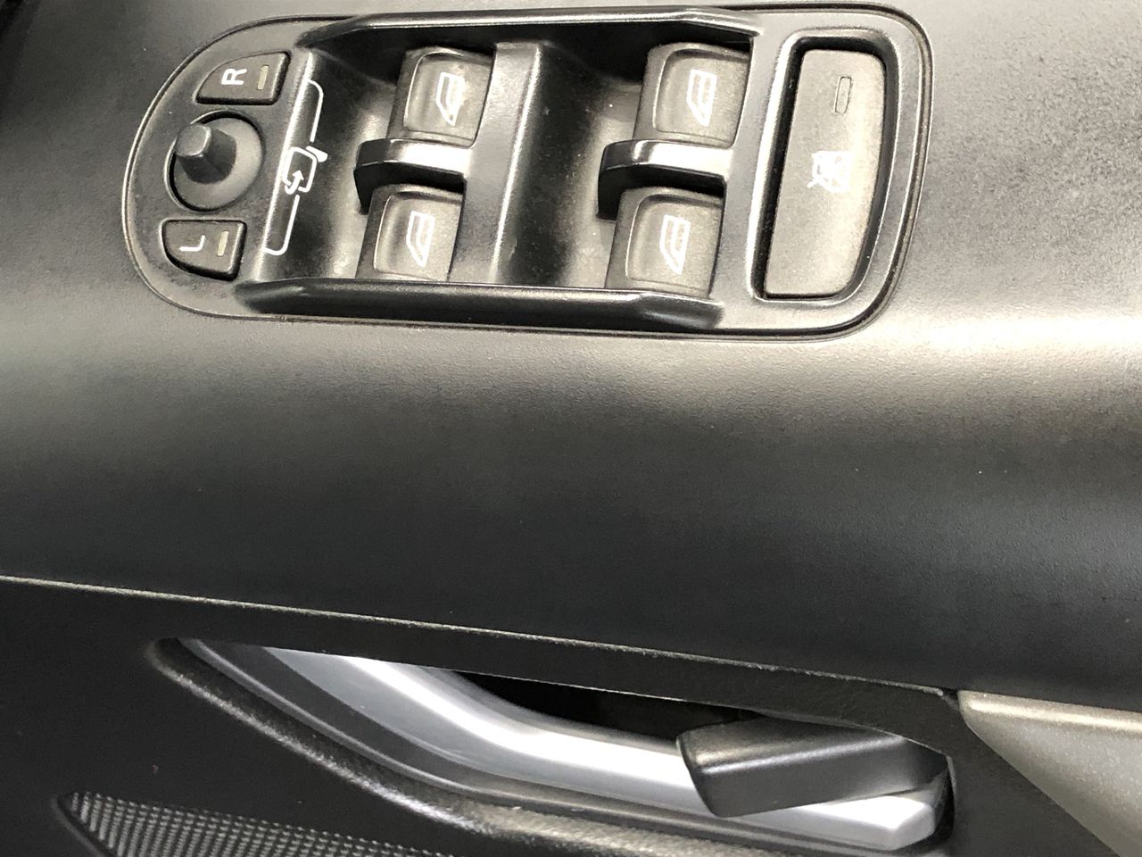 Bundaberg Small Batch Distillery Edition L/R Coconut Reserve Rum (1x 700mL)