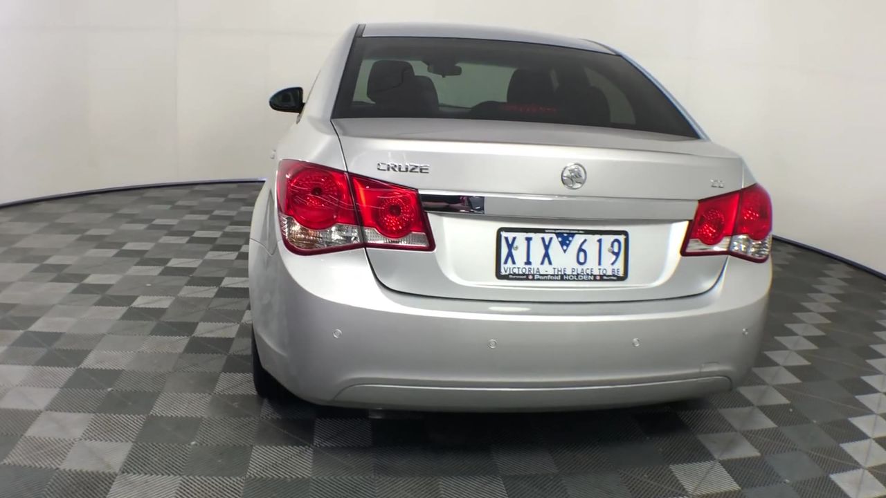 2.0ct Round Cut GRA Certified Moissanite 925 Sterling Silver Ring - Size 6