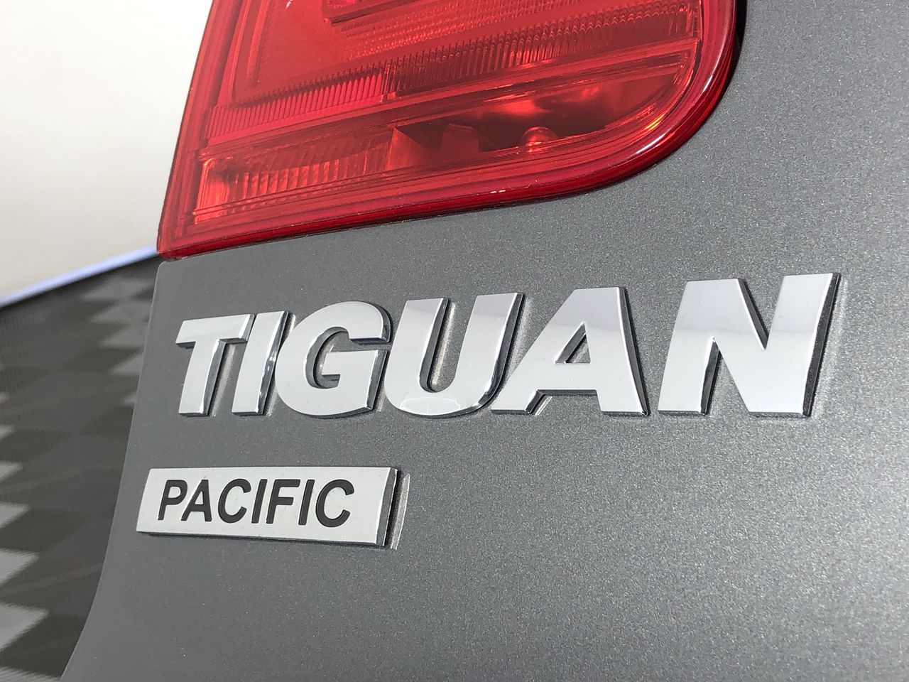 925 Sterling Silver Simulated Diamonds Drop Earrings