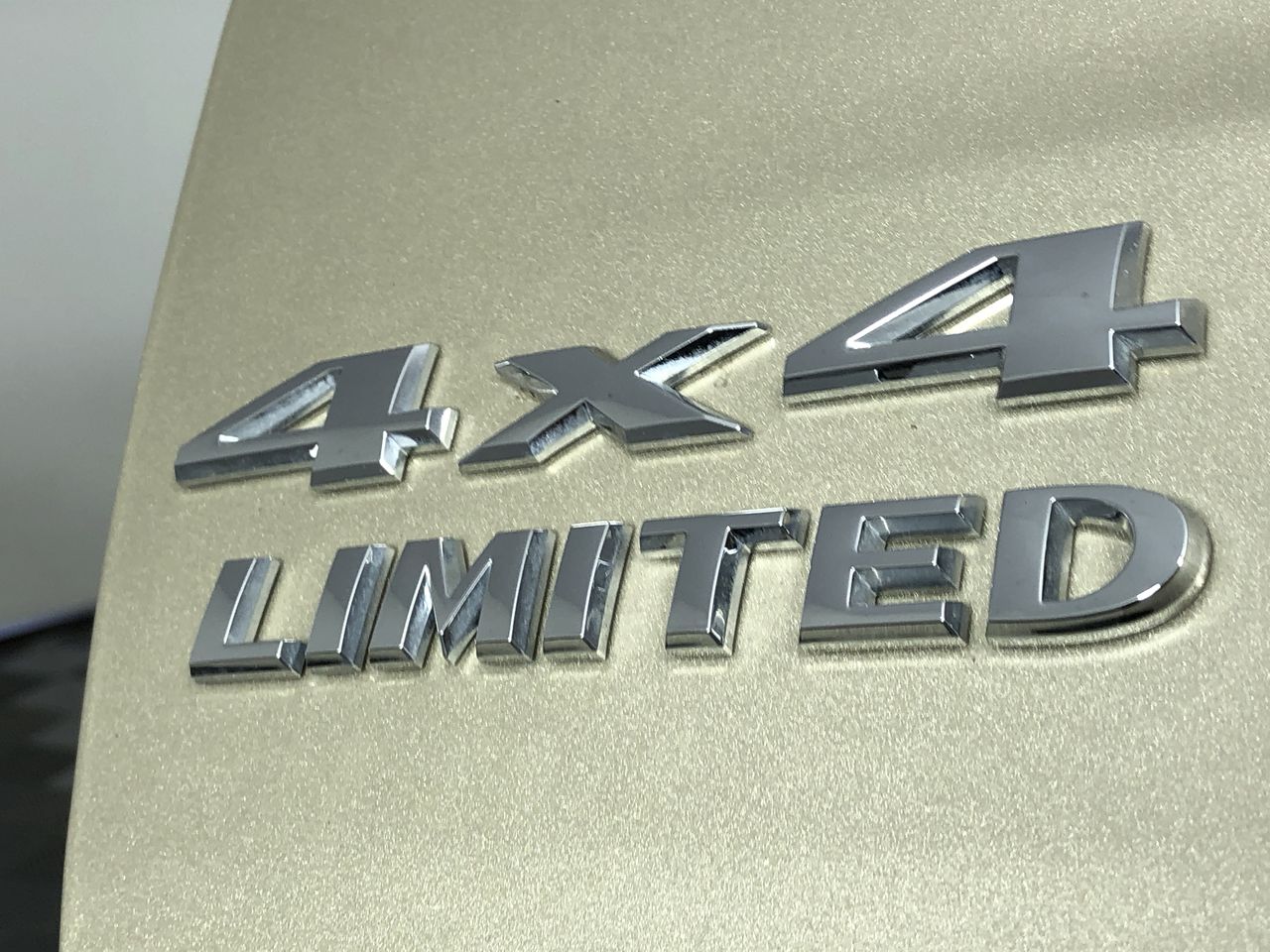 Clover Style Simulated Diamond 925 Sterling Silver Ring - Size 5