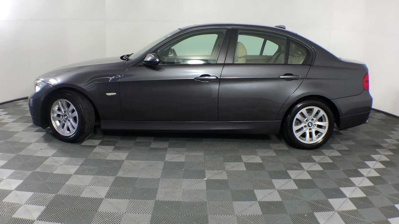 16 x JOHNSON CONTROLS Easy 10 Programmable Controllers including