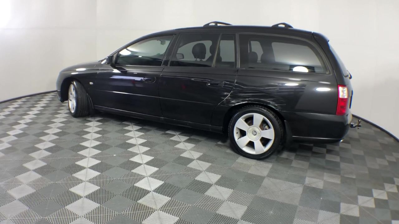 18ct Heavy Yellow Gold Plated 5 Ring Lucky Charm Necklace