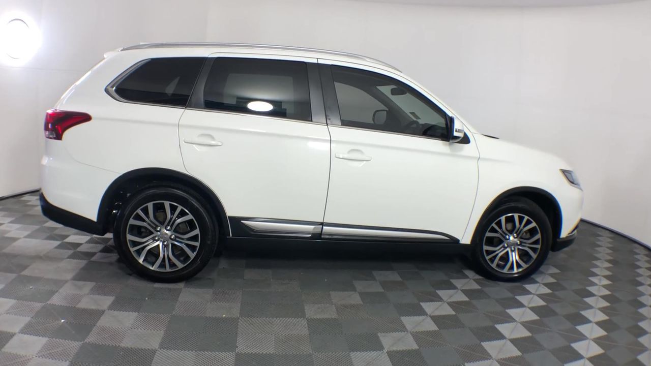 Designer Simulated Diamond Triple Ball Bracelet with Multi Cream Bands