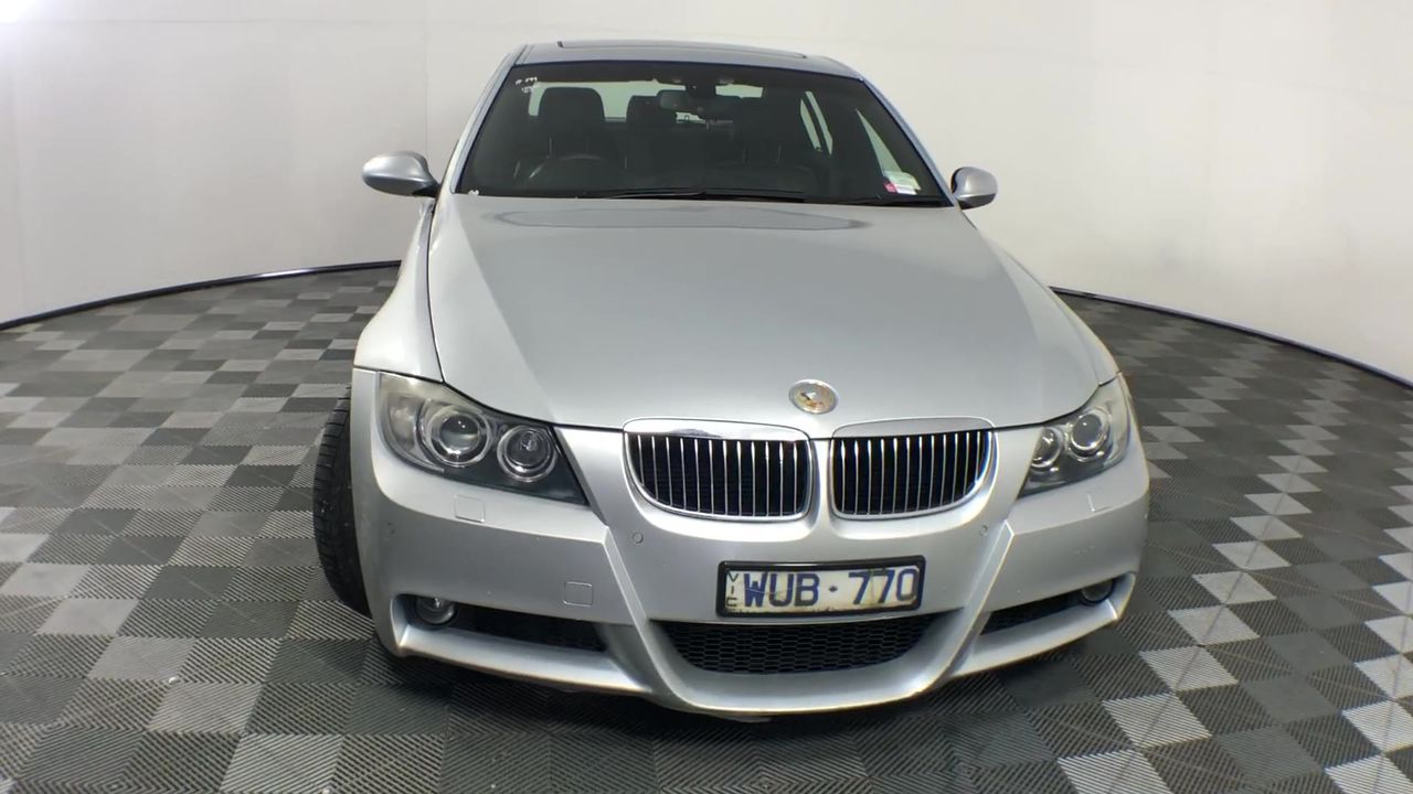 Stunning Rhodium Plated Simulated Diamond Ring - US Size 7