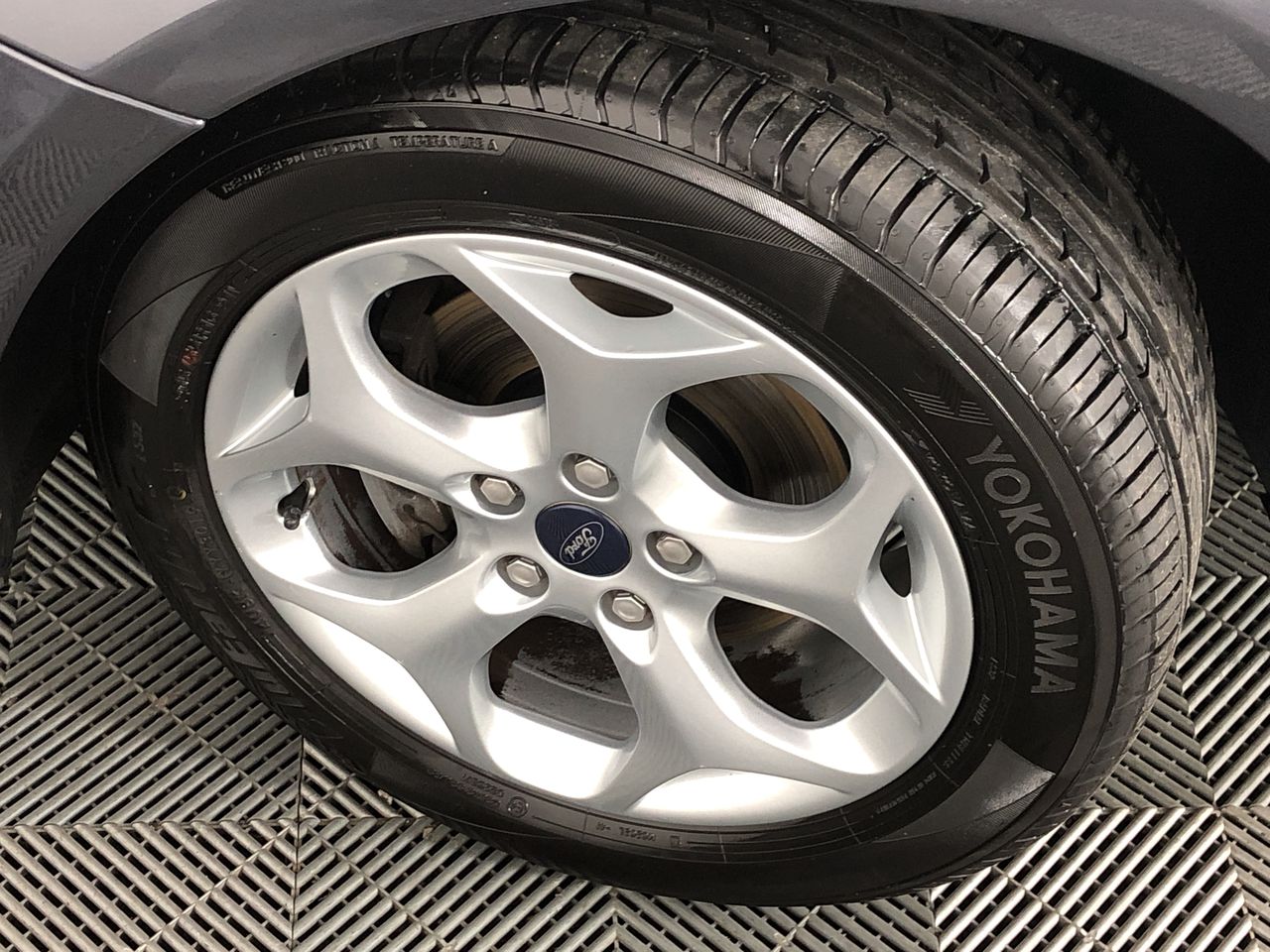 7.72ct Oval Facet Cut Sky Blue Topaz Gemstones - 1Pc