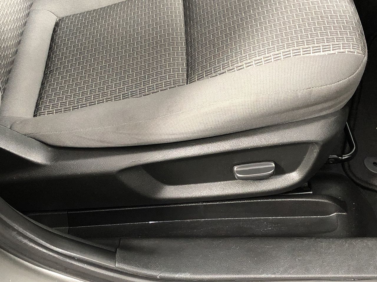 One Kilo of Australia KGV/King George VI/Queen Elizabeth Mix Date & Pennies