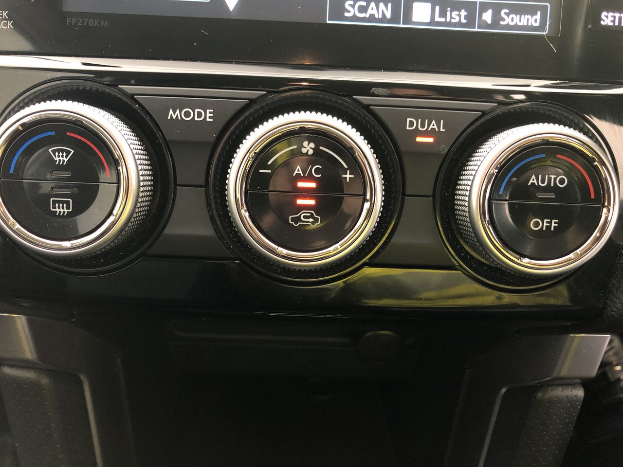 Drop Zone Reserve Malbec 2022 (12x 750mL) SA