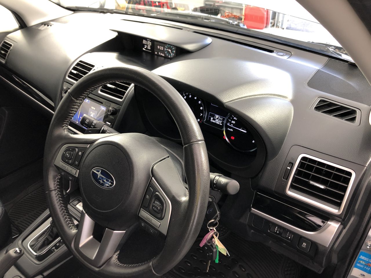 Wolf Blass Red Label Pinot Grigio (6x 750mL).