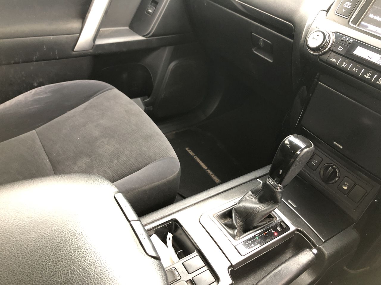 AUSCLIMATE 2400W, 11 Fin Smart Enclosed Oil Column Heater With 24 Hour Time