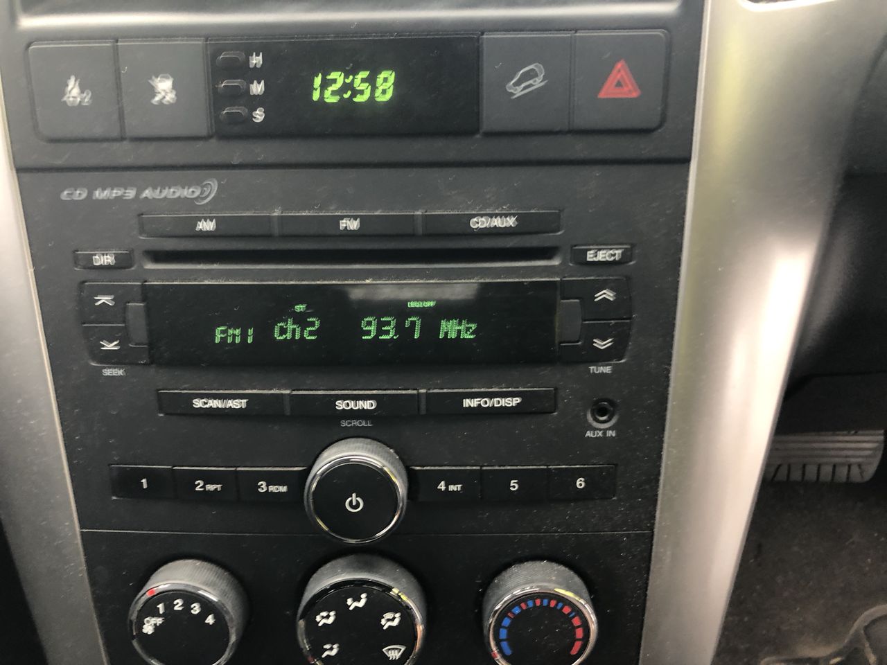 Designer Round Simulated Diamond Pendant (no necklace)