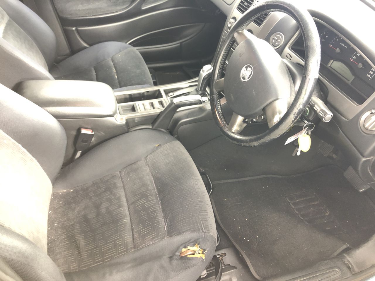 Assorted Kitchen Products, inc. SIGNATURE & KITCHENAID, And More. NB: Not i