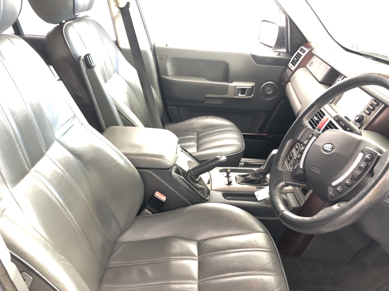 0.07 carat white round 4 diamond