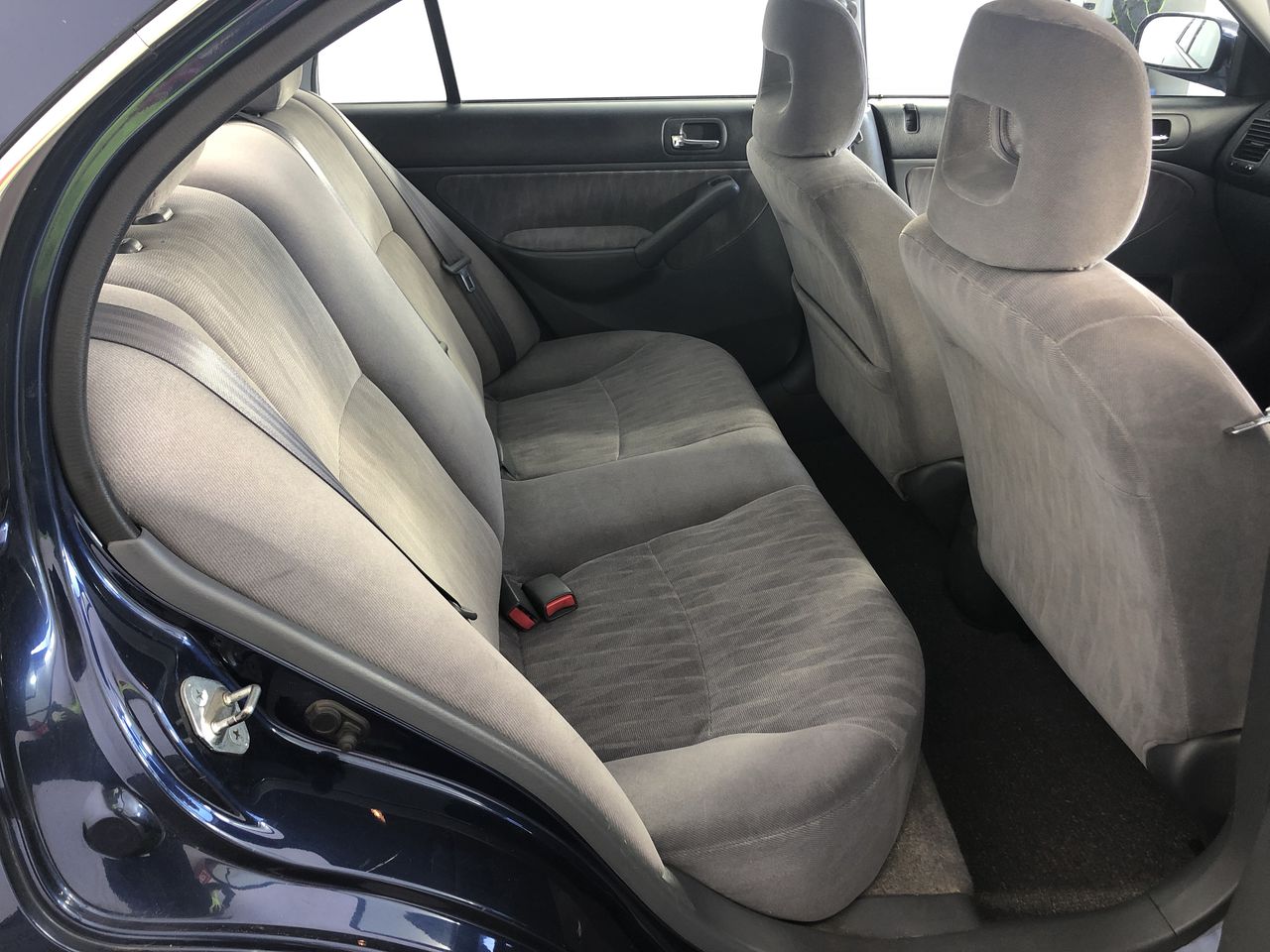 HP 15-AY151TX Laptop I5-7200U 4GBRAM 128GB Grey