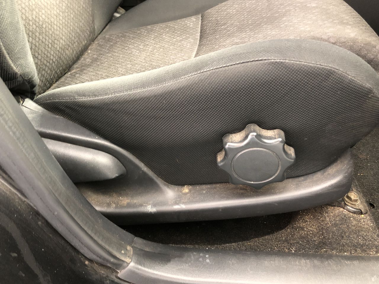 NEC NP-M402H LCD Projector