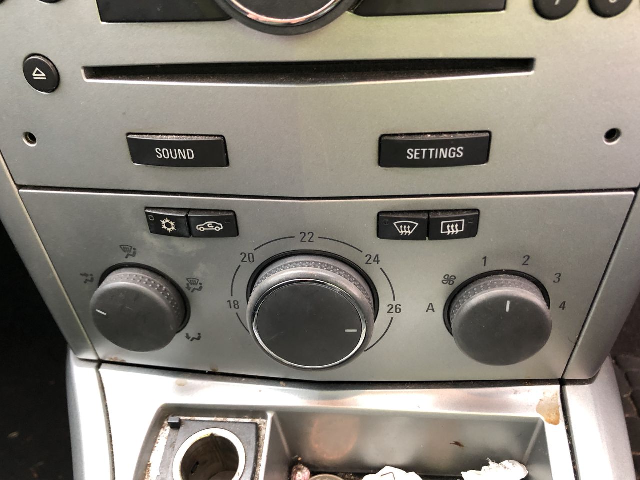 HP Convertible x360 11 Laptop Pentium N3710 4GBRAM 500GB White