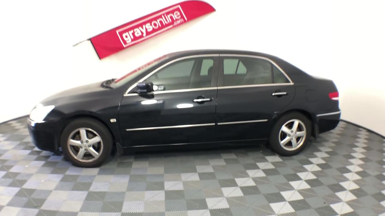 Stunning Stainless Steel Simulated Diamond Band Ring - US Size 9