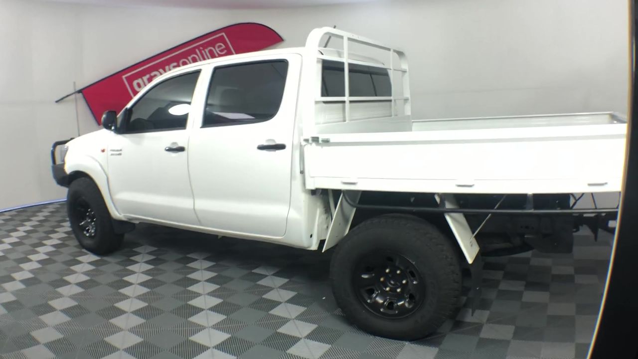 Unisex Black Volcanic Lava Rock Beaded Crystal Initial "F" Bracelet -Yellow