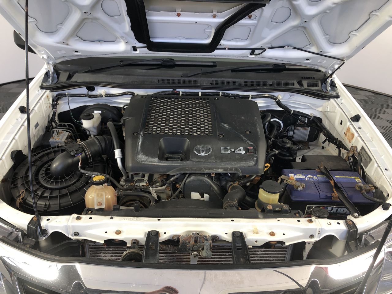 Designer Stainless Steel Eternity Circle Necklace in Silver