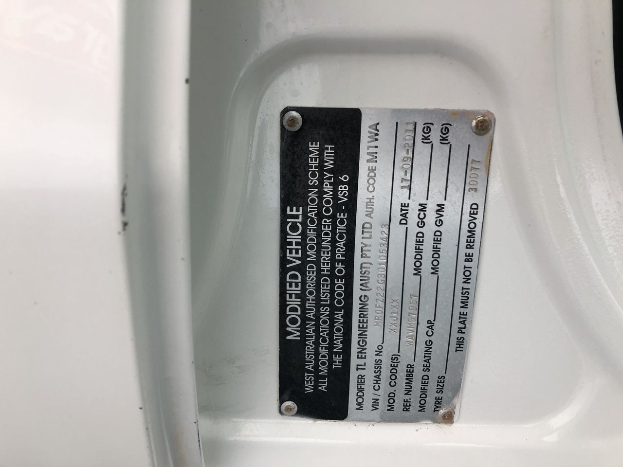 Stunning Simulated Diamond Replica Royal Necklace