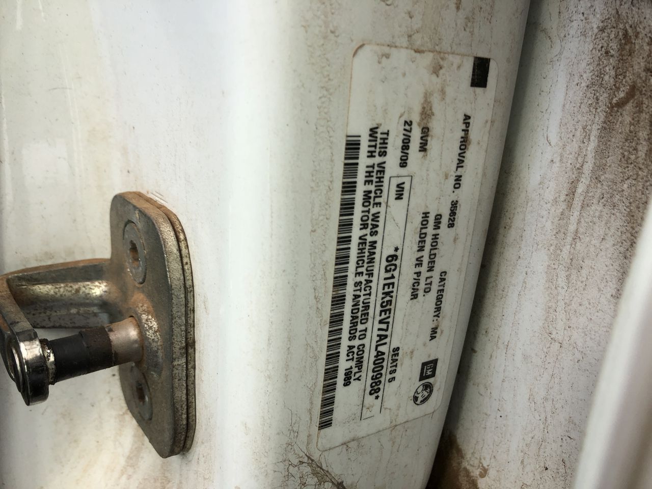 CASSAL Shark 2 Flow Through Metal Detector with Built in Conveyor Belt