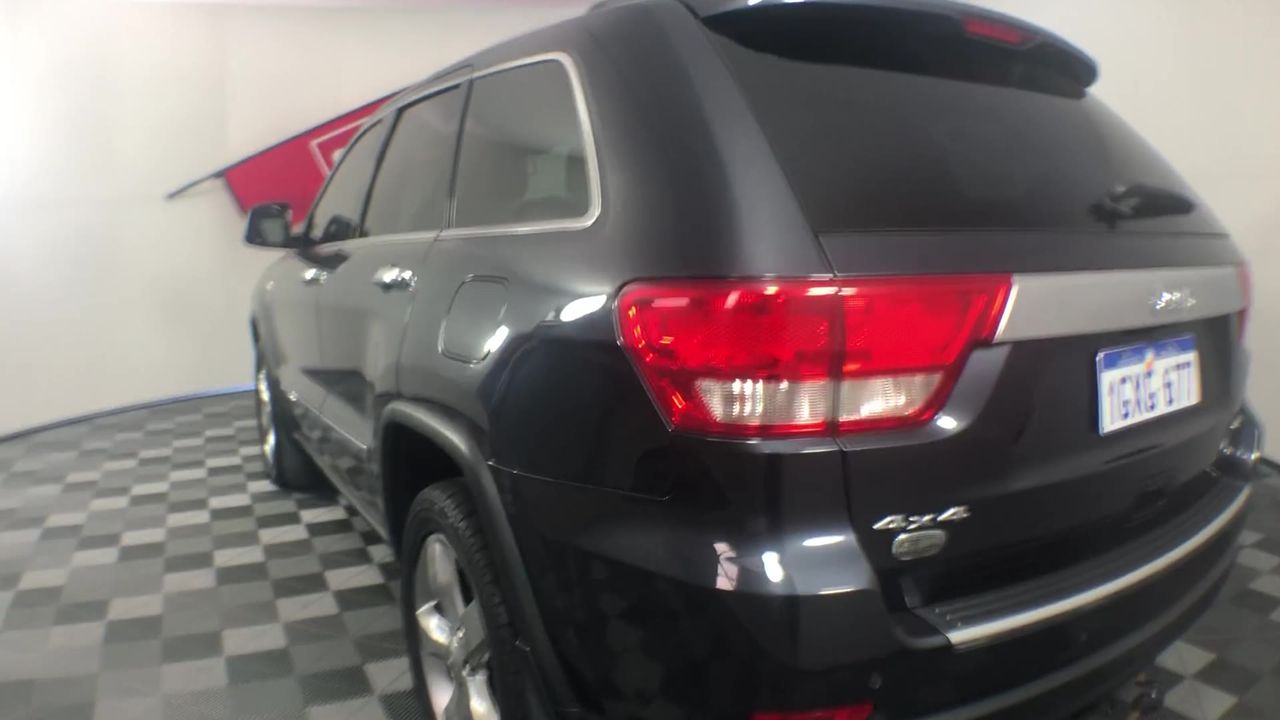 Bulk Tank System Comprising Internal Twin Steel Tanks Enclosed Structure