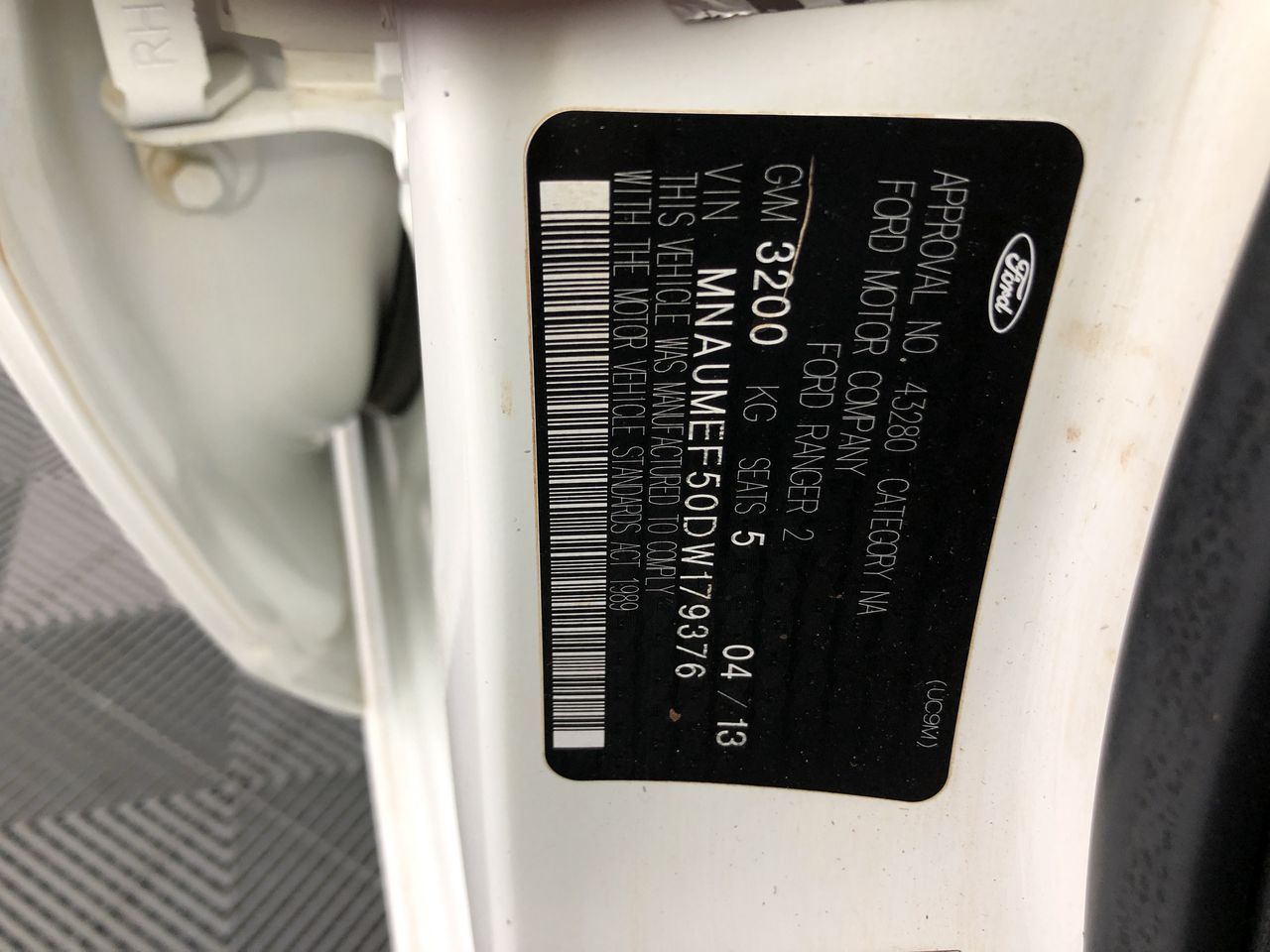 Casella Limited Release Cleanskin Cabernet Sauvignon 2013 (12x 750mL) SA