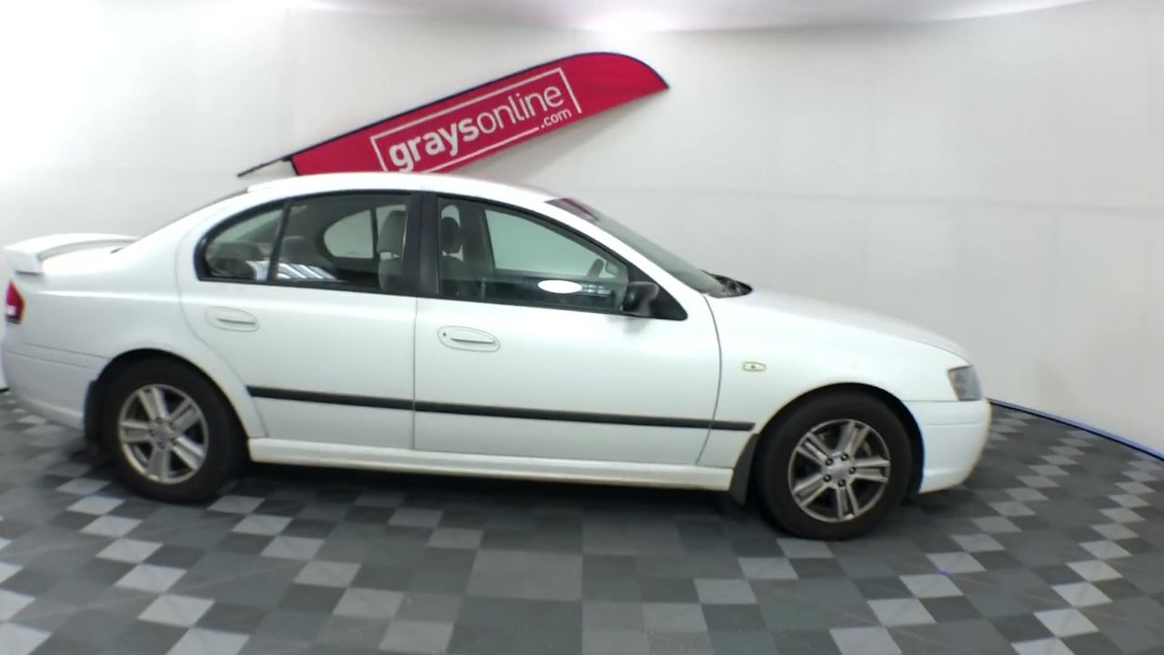 By The Vineyard Mixed Pack Pinot Grigio & Chardonnay (12x 750mL). SEA.