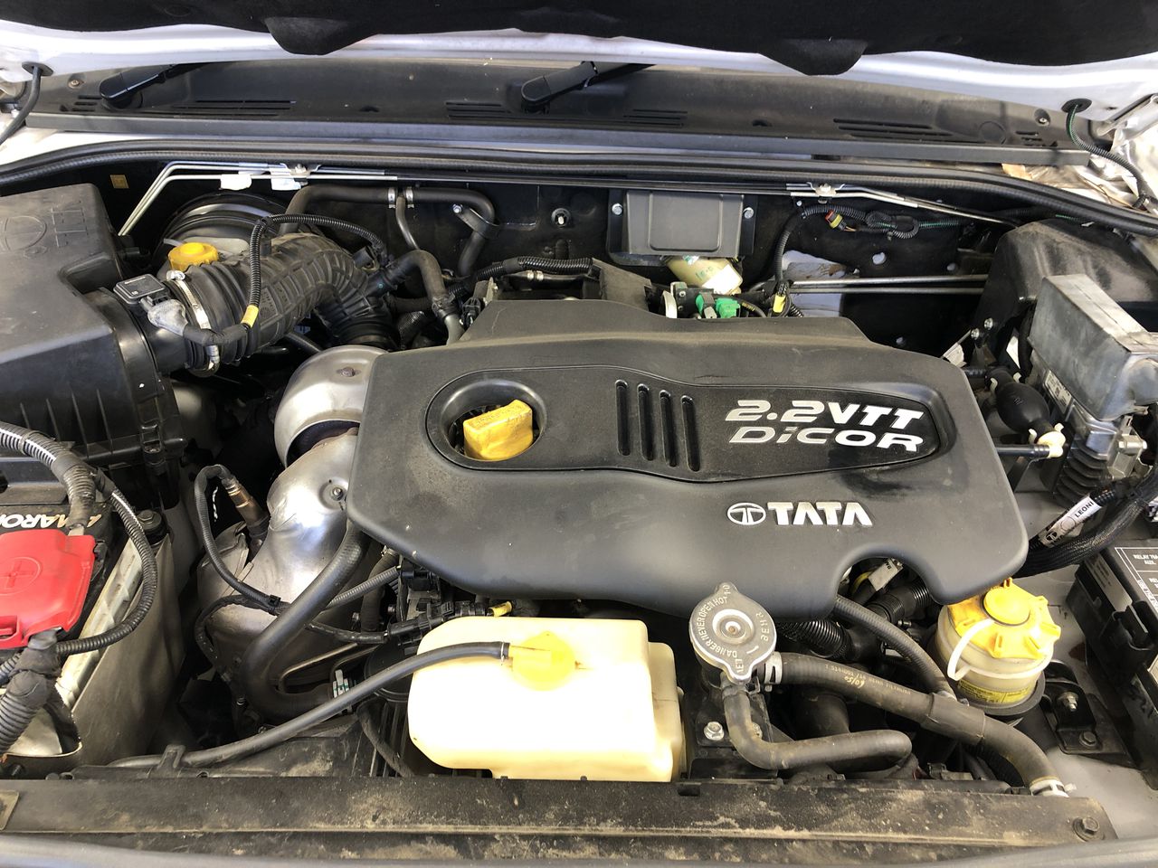 TOMMEE TIPPEE Twist and Click Advanced Nappy Bin, Eco-Friendlier System, In