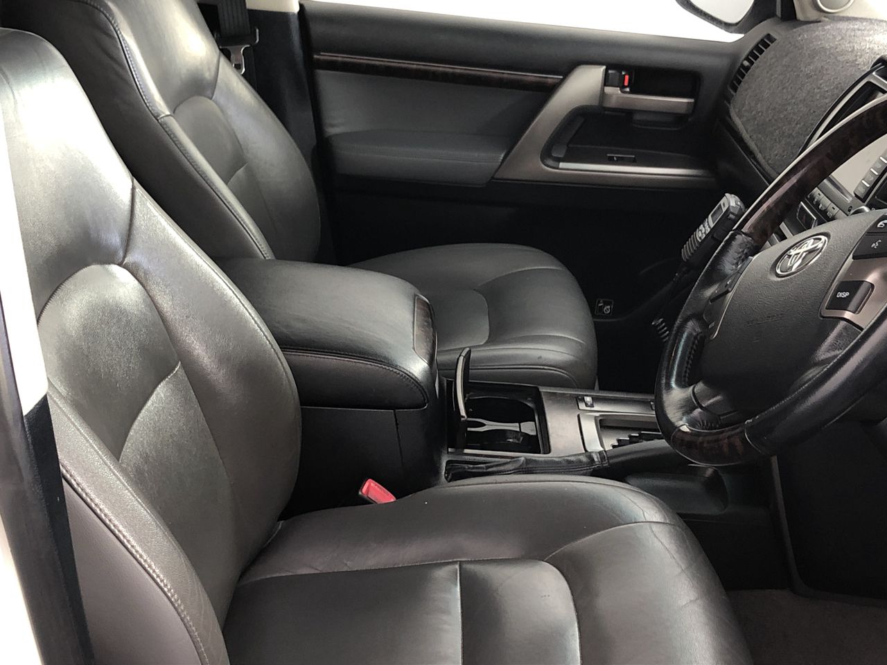 TEFAL Ultraglide Plus Steam Iron, 2800W, 230 g/min Steam Boost, 50 g/min Co