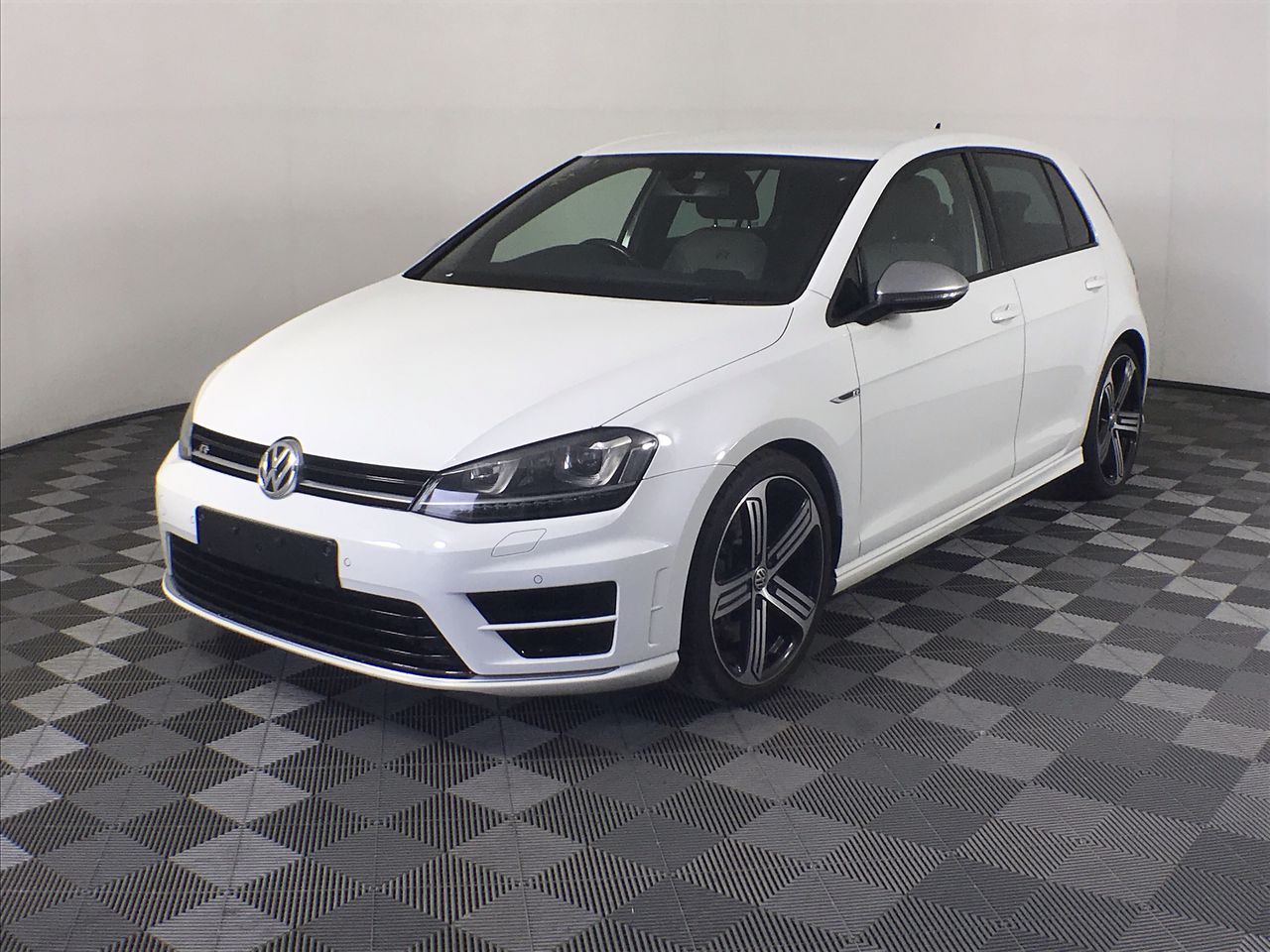 3 x Assorted Playstation Dual Sense Controllers, Various Colours. 1 x PLAYS