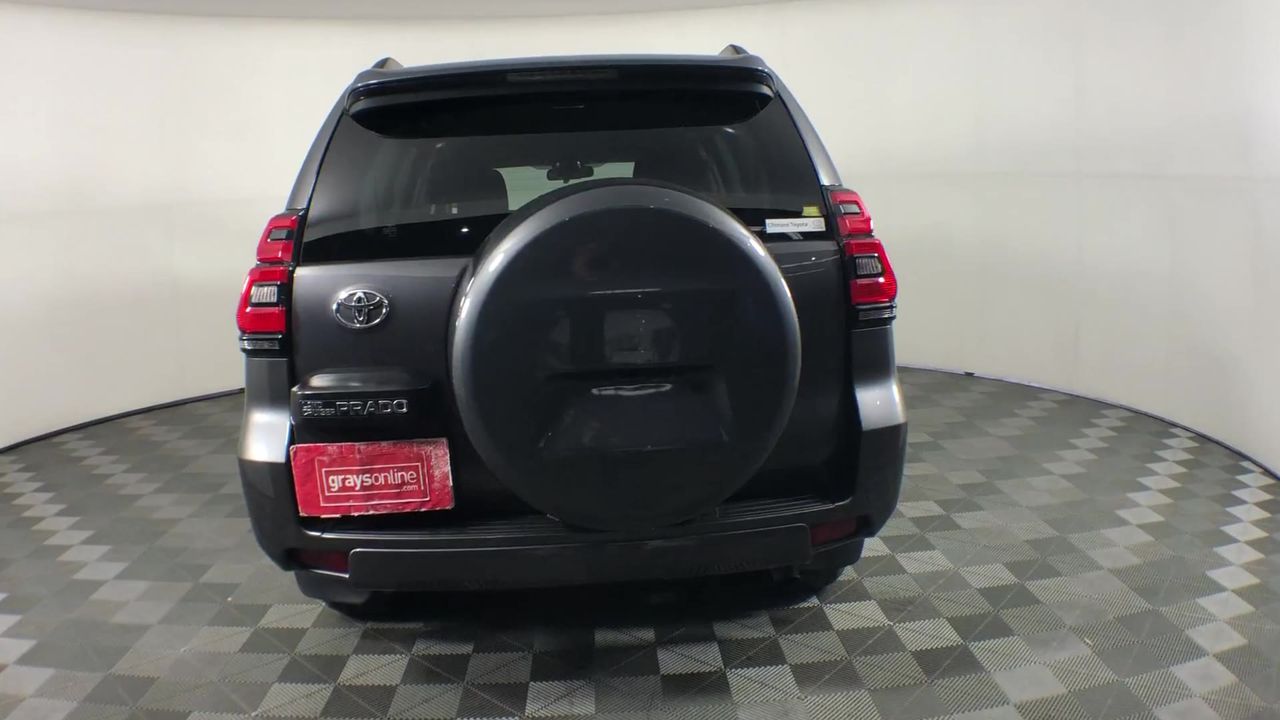 Stainless Steel Initial 'Z' Bracelet with Simulated Diamonds - Yellow