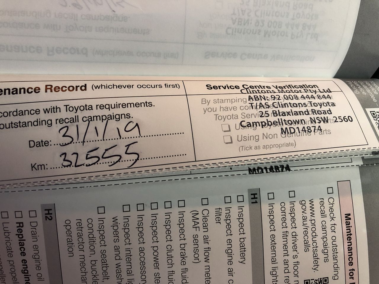 Stunning Rhodium Plated Champagne Crown Heart Ring - US Size 7