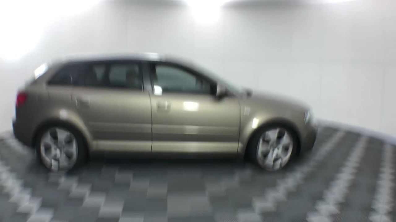 Redbank Emily Brut Cuvee NV (6x 750mL) King Valley, VIC.