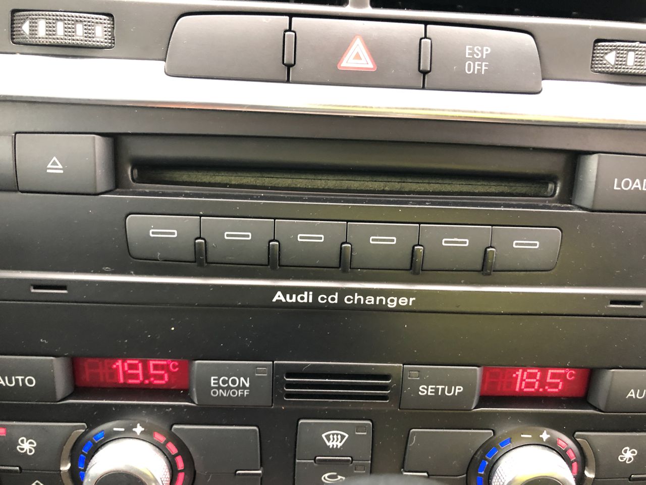 Wolf Blass Red Label Shiraz (6x 750mL), SEA.