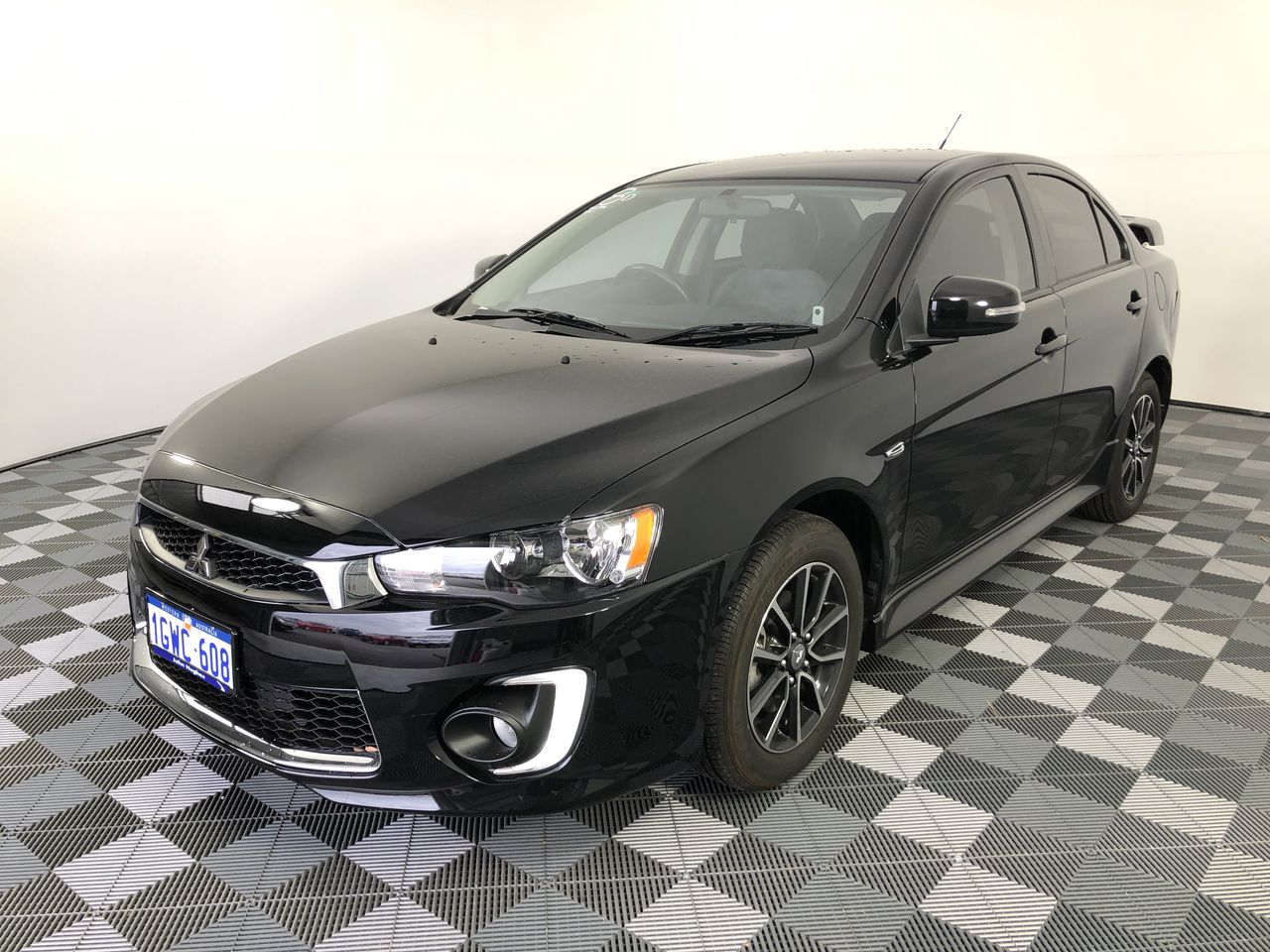 Mateus Kanga Pack NV (6x 750mL) + (6x 187mL), Portugal.