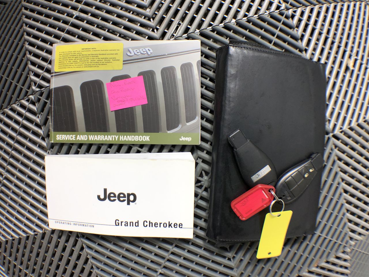 Casella Limited Release Cleanskin Shiraz 2013 (12x 750mL) Limstone Coast