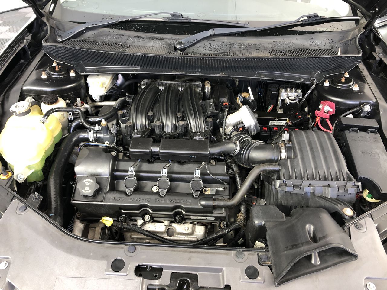 World Vision XF-F1 Wire-Free Solar Powered Security Camera Kit