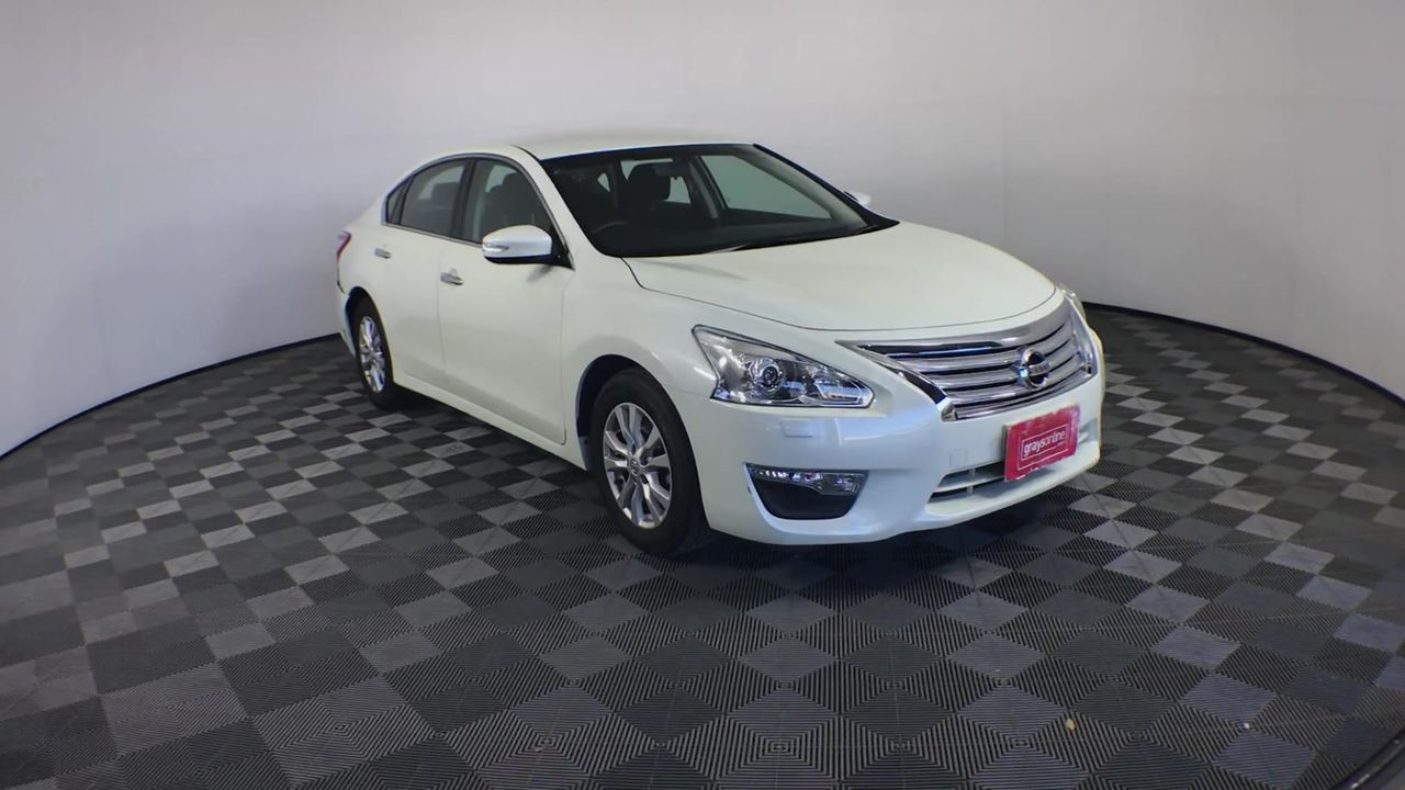 Australia: 2012 Two Dollars QEII Remembrance $2