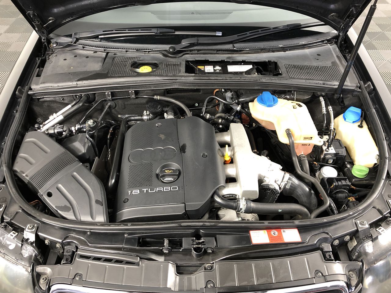 3 x SENSH 20" Soft Grip Hardpoint Handsaws.