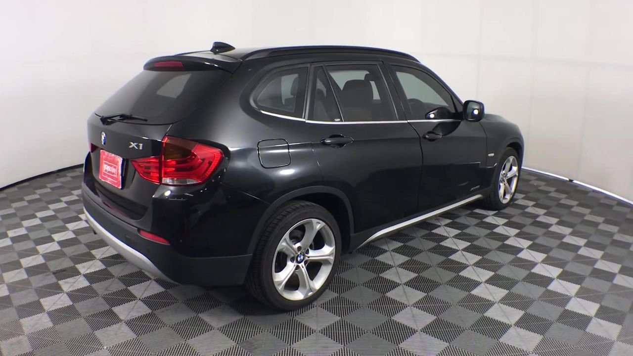 2 x SENSH Staple Gun 4-13mm Staples.