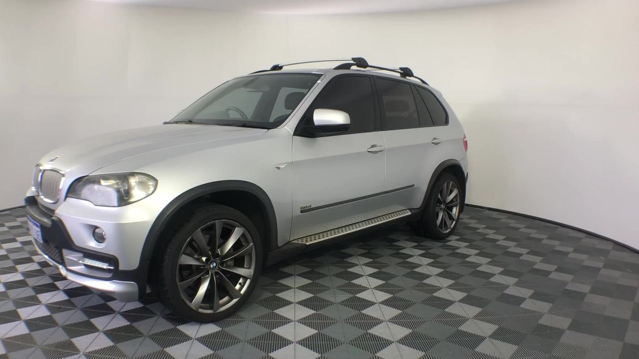 2 x BRONDELL Premium Toilet Seat, Model: AUSPPTS-25. N.B: Minor use, not in