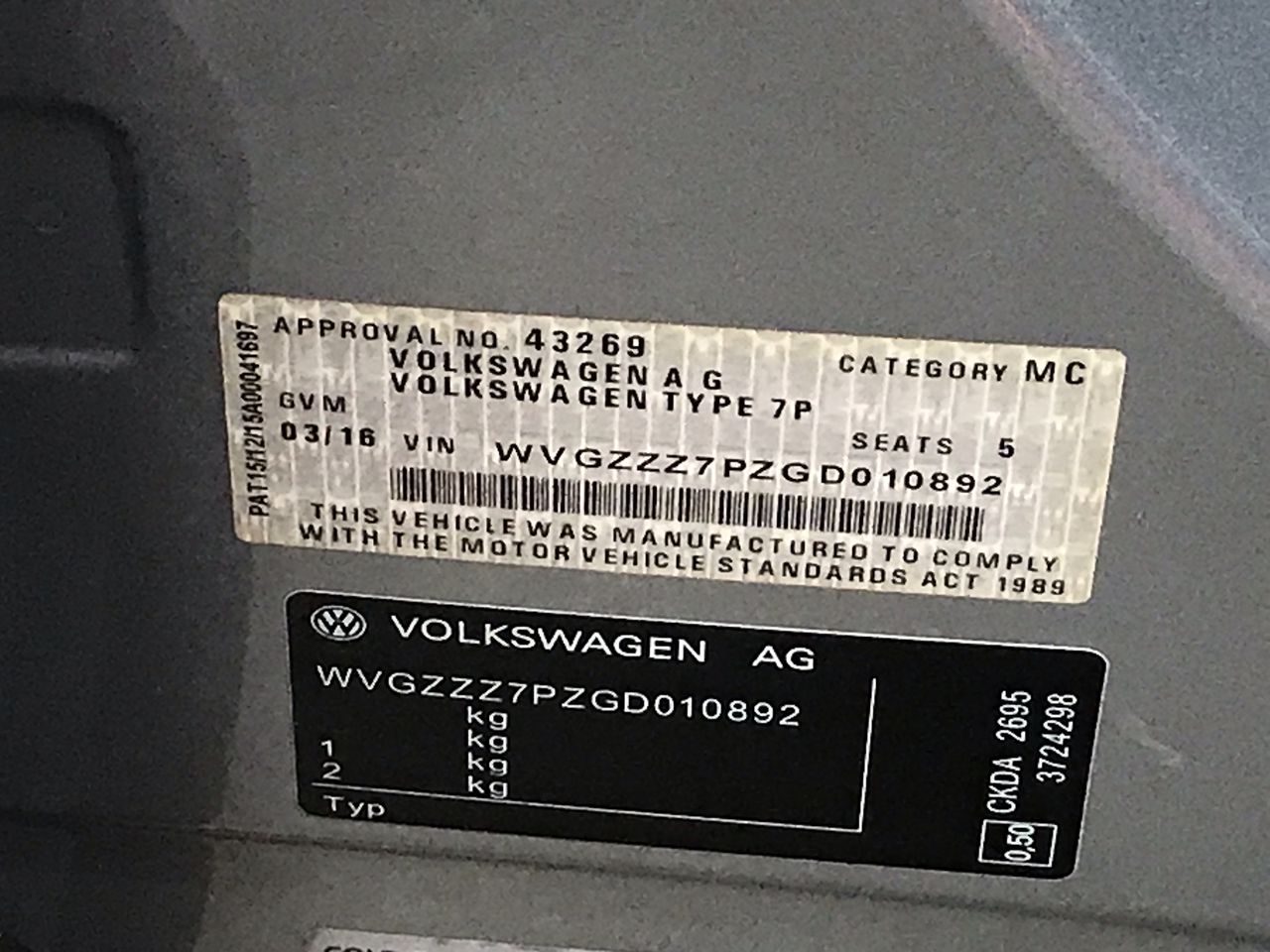 90 x CALBEE Harvest Snap Baked Pea Crisps 16g, Single Serve. Best Before: 1