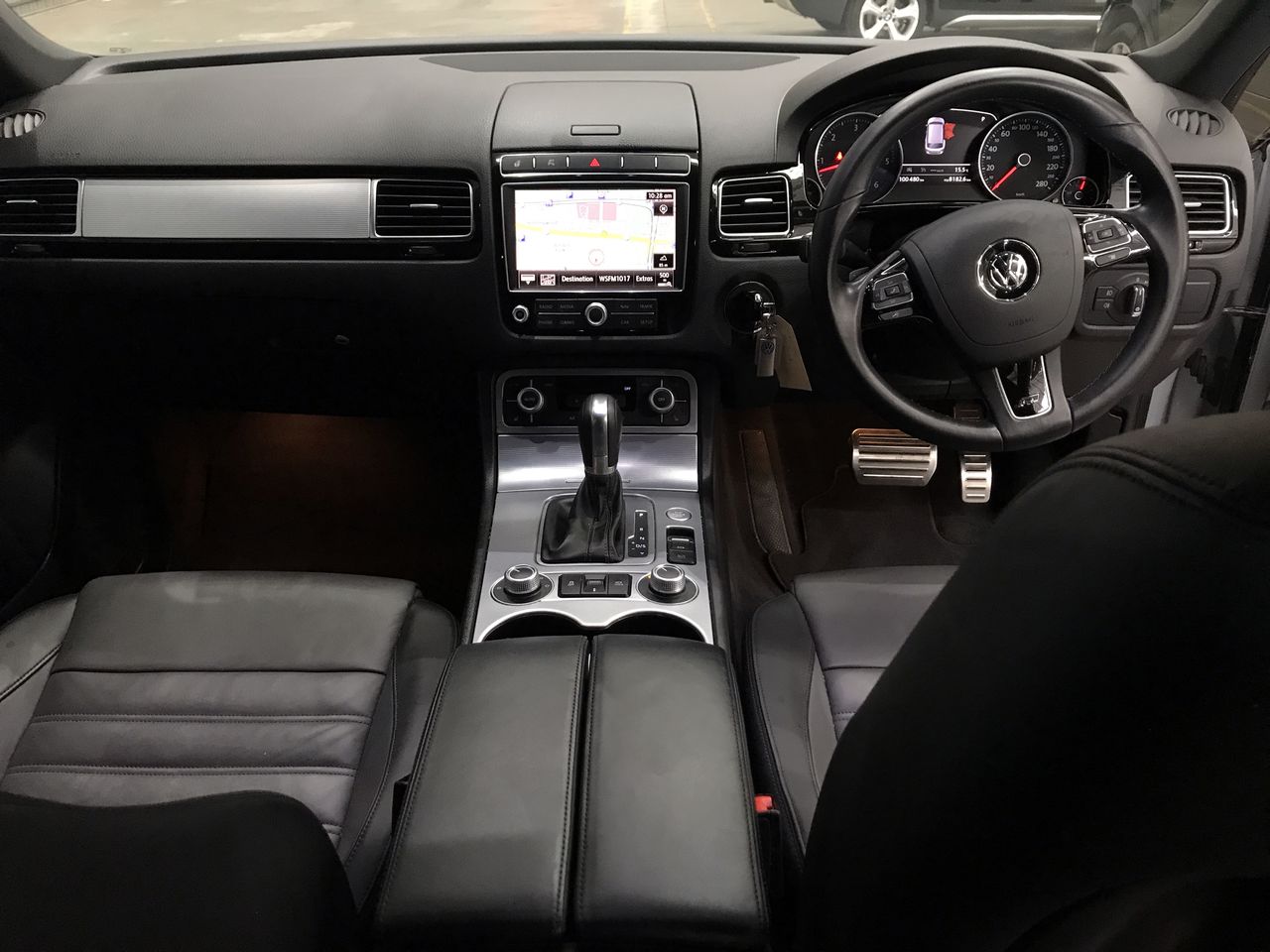 2 x CHEEZELS Original Cheese, 1kg. N.B: Not in original box.