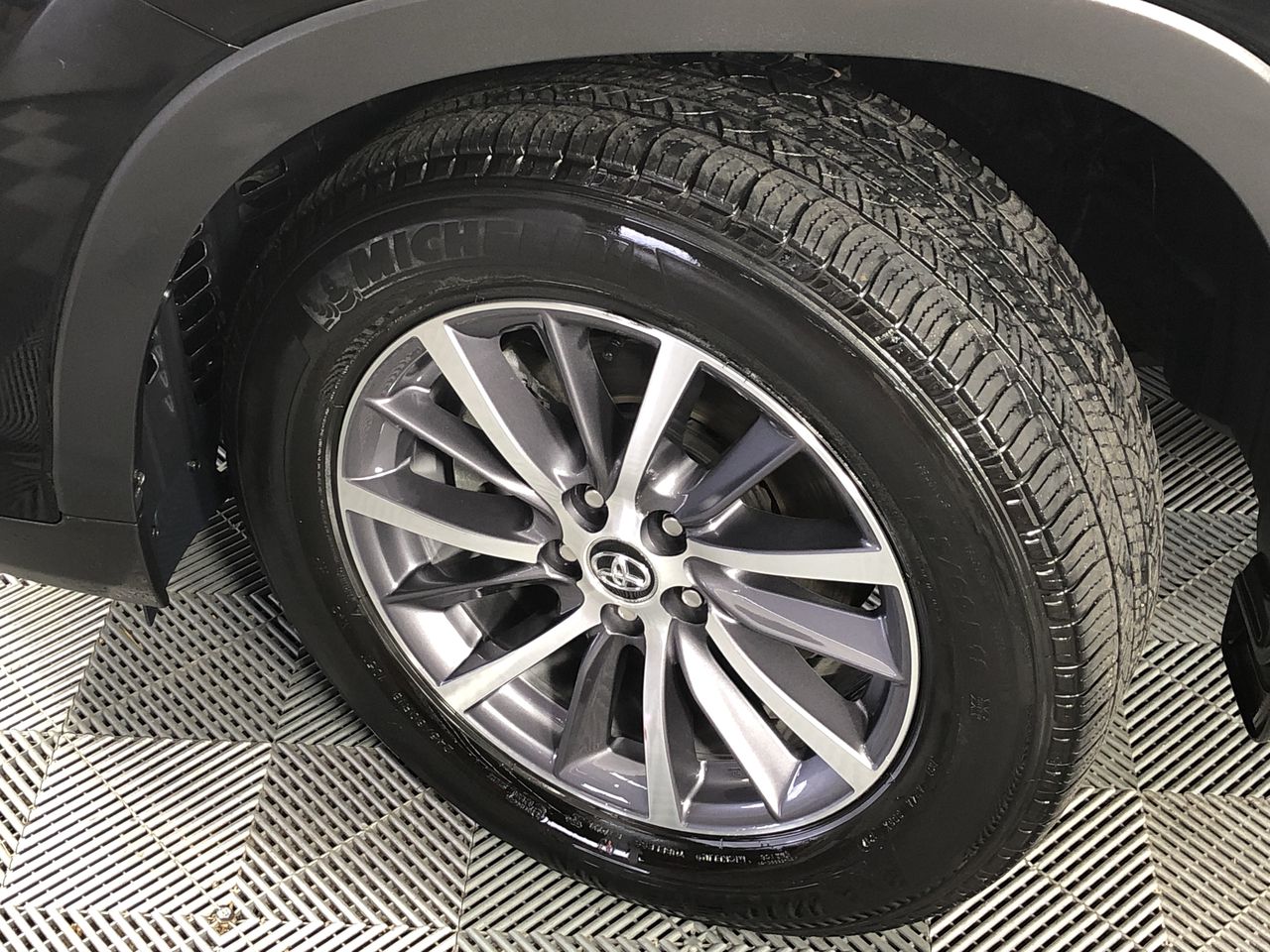 PHILIPPE CHARRIOL Men's Aviator Sunglasses, 59-18-145, Shiny Silver/Blue (C