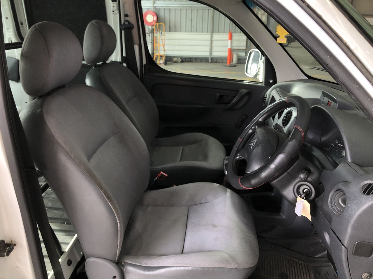 RIP CURL Men's Long Sleeve Sun Protection Rash Guard, Size L, Sparky Blue.