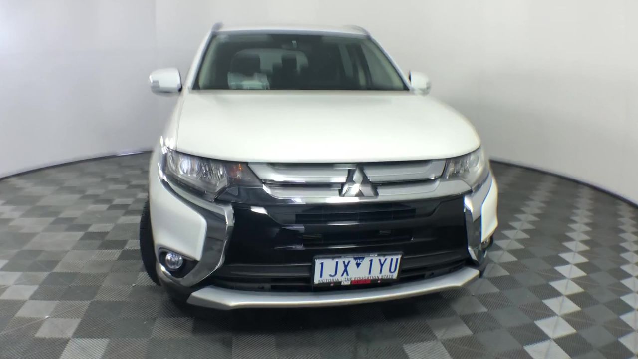 1983 In-Line Screw Injection Molding Machine