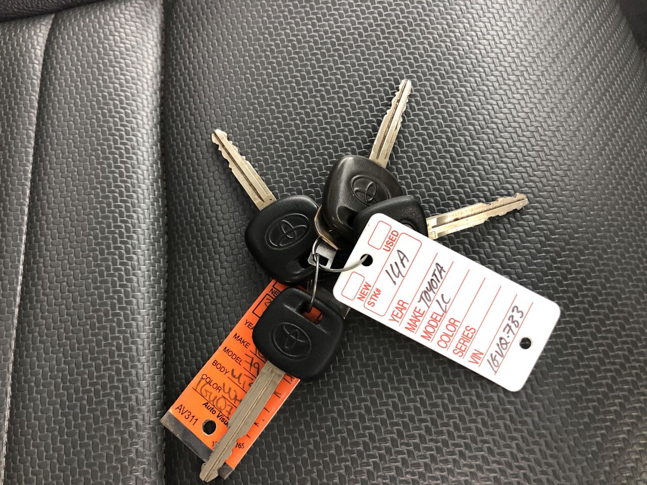 The Hero `Preservative Free` Pinot Noir 2023 (6x 750mL) SA