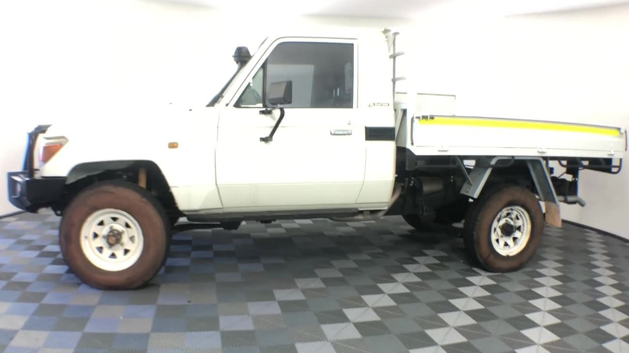 UNC 2023 $2 Vegemite Yellow RARE Coloured two dollar Coin